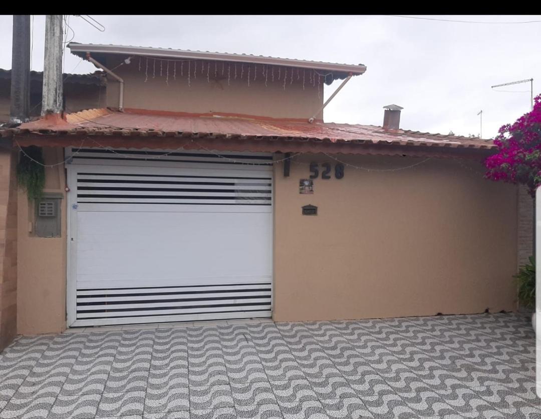 Casa Veraneio A 500 Metros Da Praia Прая-Гранді Екстер'єр фото